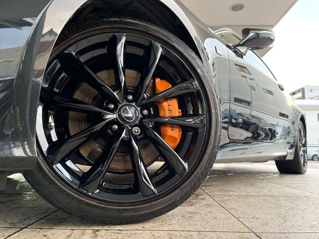 �y����19�C���`�A���~�z�C�[���z�O�ςɃ}�b�`���������A���~�z�C�[���𑕒����Ă���܂��B�e��ЊO�A���~�z�C�[����A�X�^�b�h���X�^�C�����戵�����Ă���܂��B���񂲑��k����������