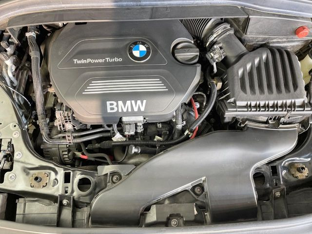 �����X�ł́A�e���[�J�[�̐�p�f�f�e�X�^�[�𓱓��B���Ǝ��i�����e�N�j�J���X�^�b�t���풓���Ă���܂��̂ŁA������̍ۂɂ����S���Ă����p���������܂��B