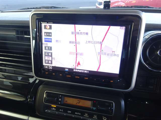 ����8�C���`SD�i�r���t���Z�OTV��CD��DVD�Đ���Bluetooth�I�[�f�B�I�Ή���AM/FM���W�I��USB