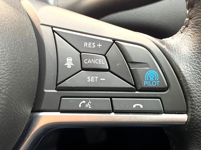 �y�v���p�C���b�g�z�������H�ł̒��������s���y��!!�a�؎��Ə��񑖍s�̃V�[���ŁA�A�N�Z���E�u���[�L�E�X�e�A�����O�������Ő��䂵�A�������^�]�̕��S���y�����Ă���܂���