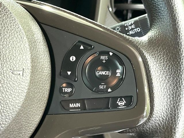 �y�A�_�v�e�B�u�N���[�Y�R���g���[���z�������H�ł̒��������s���y��!!�����ő��x��ۂN���[�Y�R���g���[�����A�Փˌy���V�X�e���ƘA�g���A�O���̎ԗ������m���ĎԊԂ�ۂ悤�ɑ��x���߂��Ă���܂�!!