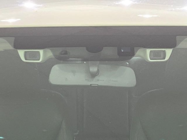 �y�A�C�T�C�gVer3�z�O���̎ԗ��������m���A�Փ˂������Ȏ��͌x��Œ��ӂ𑣂��A�u���[�L�𓥂ޗ͂��T�|�[�g�B�u���[�L�𓥂߂Ȃ������ꍇ�͏Փ˔�Q�y���u���[�L���쓮�A�Փˉ�����T�|�[�g���܂��B