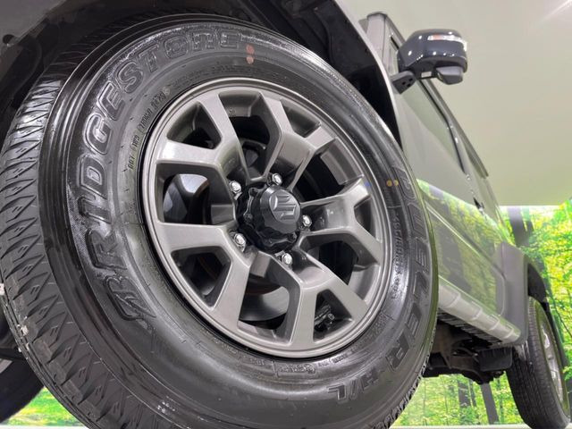 �y����15�C���`�A���~�z�C�[���z�O�ςɃ}�b�`���������A���~�z�C�[���𑕒����Ă���܂��B�e��ЊO�A���~�z�C�[����A�X�^�b�h���X�^�C�����戵�����Ă���܂��B���񂲑��k����������