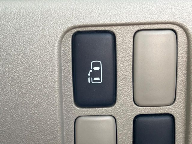 �y�p���[�X���C�h�h�A�z�X�}�[�g�L�[��^�]�Ȃ̃X�C�b�`�ŃX���C�h�h�A�̊J���\���d��������͂����ăh�A���J����K�v�������A���������q�l�ł��A�d���ו��������Ă��鎞�����N�ɊJ���߂ł��܂���