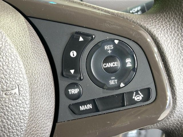 �y�A�_�v�e�B�u�N���[�Y�R���g���[���z�������H�ł̒��������s���y��!!�����ő��x��ۂN���[�Y�R���g���[�����A�Փˌy���V�X�e���ƘA�g���A�O���̎ԗ������m���ĎԊԂ�ۂ悤�ɑ��x���߂��Ă���܂�!!