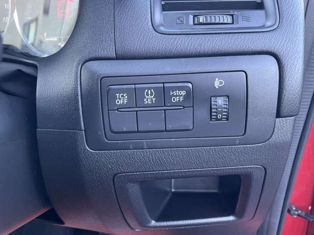 ���e��I�[�g���[�������������܂�