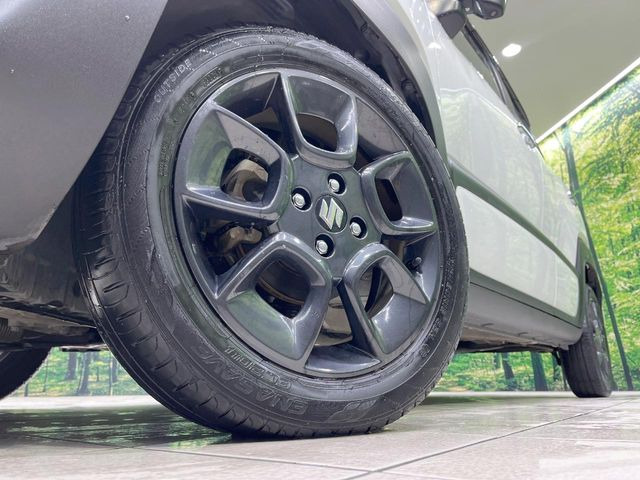 �y����16�C���`�A���~�z�C�[���z�O�ςɃ}�b�`���������A���~�z�C�[���𑕒����Ă���܂��B�e��ЊO�A���~�z�C�[����A�X�^�b�h���X�^�C�����戵�����Ă���܂��B���񂲑��k����������