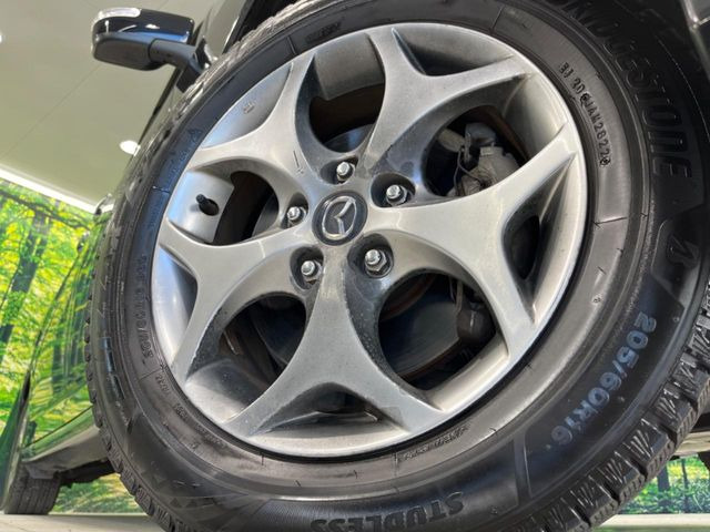 �y����16�C���`�A���~�z�C�[���z�O�ςɃ}�b�`���������A���~�z�C�[���𑕒����Ă���܂��B�e��ЊO�A���~�z�C�[����A�X�^�b�h���X�^�C�����戵�����Ă���܂��B���񂲑��k����������