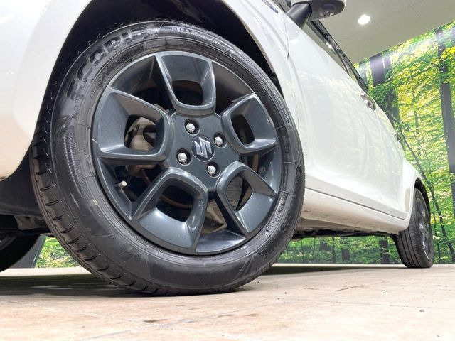 �y�����A���~�z�C�[���z�O�ςɃ}�b�`���������A���~�z�C�[���𑕒����Ă���܂��B�e��ЊO�A���~�z�C�[����A�X�^�b�h���X�^�C�����戵�����Ă���܂��B���񂲑��k����������