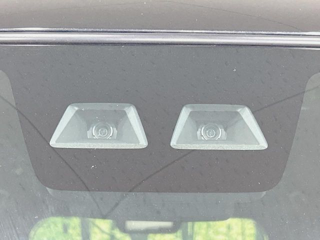 �y�X�}�[�g�A�V�X�g�z���s���ɑO���̎ԗ�����F�����A�Փ˂������Ȏ��͌x��ƃu���[�L�ŏՓˉ���Ɣ�Q�y�����A�V�X�g�B�����S�Ƀh���C�u�����y���݂��������܂��B