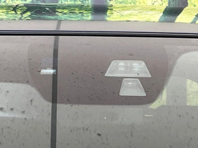 �y�X�}�[�g�V�e�B�u���[�L�T�|�[�g�z�ᑬ���s���ɑO���̎ԗ�����F�����A�Փ˂������Ȏ��͌x��ƃu���[�L�ŏՓˉ���Ɣ�Q�y�����A�V�X�g�B�����S�Ƀh���C�u�����y���݂��������܂��B