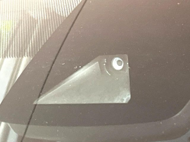 �y�v���N���b�V���Z�[�t�e�B�z�O���̎ԗ��������m���A�Փ˂������Ȏ��͌x��Œ��ӂ𑣂��A�u���[�L�𓥂ޗ͂��T�|�[�g�B�u���[�L�𓥂߂Ȃ������ꍇ�͏Փ˔�Q�y���u���[�L���쓮�A�Փˉ�����T�|�[�g���܂��B