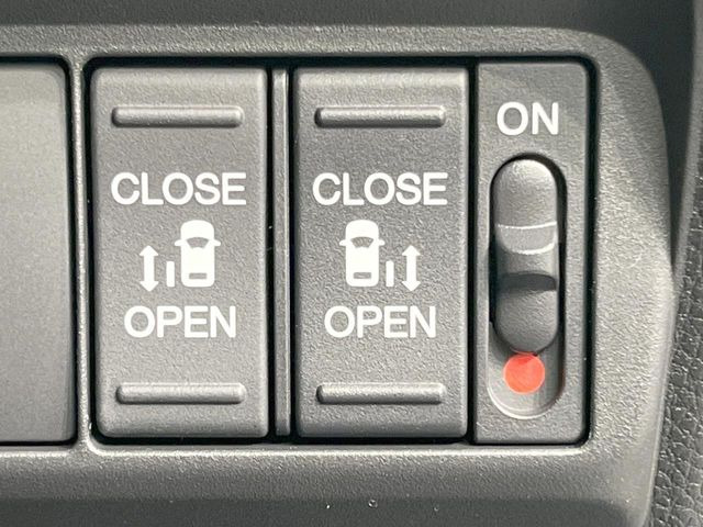 フリード1.5 e:HEV クロスター