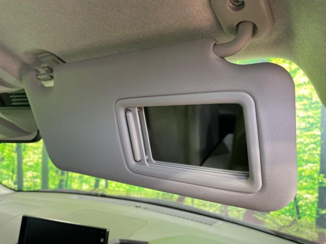 �y�o�j�e�B�~���[�z�T���o�C�U�[���ɐݒu���ꂽ�~���[�Őg�����Ȃ݃`�F�b�N!������Ƃ������C�N�����ɂ����􂵂܂���