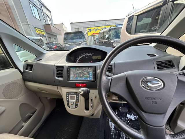 �i�r�������A�[���������y�E�f���������y���݂��������B