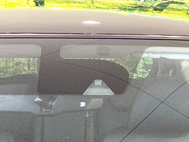 �y�G�}�[�W�F���V�[�u���[�L�z���s���ɑO���̎ԗ�����F�����A�Փ˂������Ȏ��͌x��ƃu���[�L�ŏՓˉ���Ɣ�Q�y�����A�V�X�g�B�����S�Ƀh���C�u�����y���݂��������܂��B