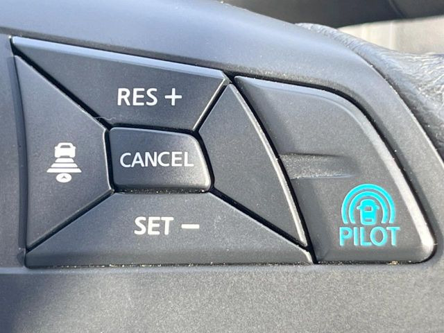 �y�v���p�C���b�g�z�������H�ł̒��������s���y��!!�a�؎��Ə��񑖍s�̃V�[���ŁA�A�N�Z���E�u���[�L�E�X�e�A�����O�������Ő��䂵�A�������^�]�̕��S���y�����Ă���܂���