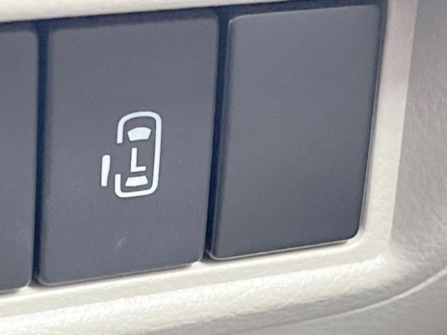 �y�p���[�X���C�h�h�A�z�X�}�[�g�L�[��^�]�Ȃ̃X�C�b�`�ŃX���C�h�h�A�̊J���\���d��������͂����ăh�A���J����K�v�������A���������q�l�ł��A�d���ו��������Ă��鎞�����N�ɊJ���߂ł��܂���