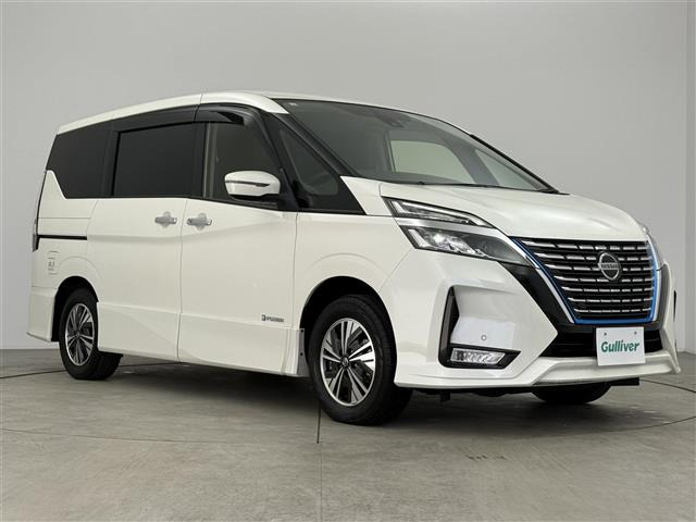 セレナ1.2 e-POWER ハイウェイスターV