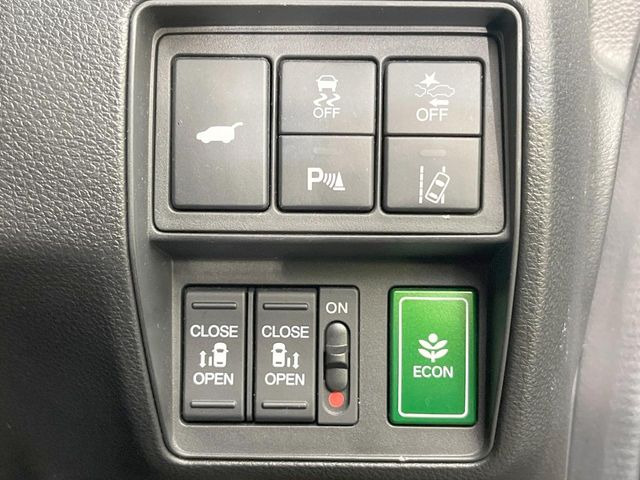 �y�����p���[�X���C�h�h�A�z�X�}�[�g�L�[��^�]�Ȃ̃X�C�b�`�Ō�ȗ����X���C�h�h�A�̊J���\���d��������͂����ăh�A���J����K�v�������A�����Ȃ��q�l�ł��ȒP�ɊJ���߂ł����K�ł���