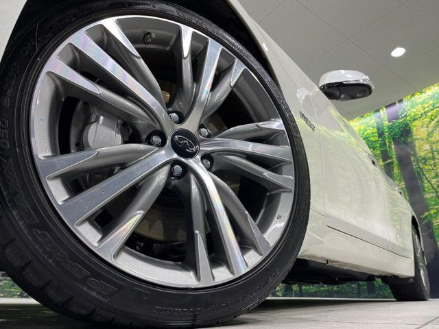 �y����19�C���`�A���~�z�C�[���z�O�ςɃ}�b�`���������A���~�z�C�[���𑕒����Ă���܂��B�e��ЊO�A���~�z�C�[����A�X�^�b�h���X�^�C�����戵�����Ă���܂��B���񂲑��k����������