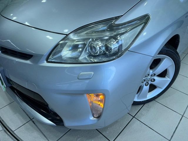 �yLED�w�b�h���C�g�z���V����ԑ��s�����ǍD�Ȏ��E���m�ۂ����S���ĉ^�]�ł��鍂�P�xLED�w�b�h���C�g�𑕔�!�_�����x�������A����d�͂��}�����Ă��܂��B