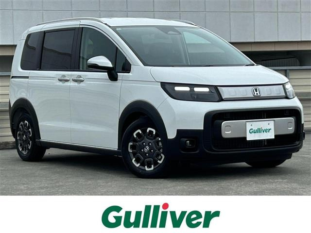 フリード1.5 e:HEV クロスター