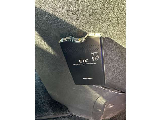 �ׂ��������̎ʐ^�Ȃǂ𑗕t���鎖���\�ł��̂ł��₢���킹������!