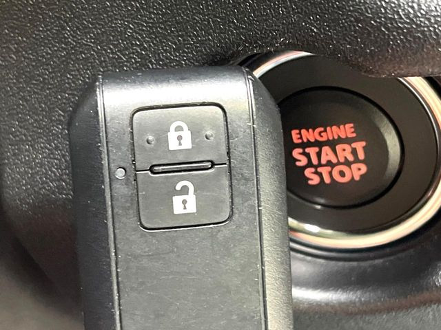 �y�L�[���X�X�^�[�g�V�X�e���z�J�o����|�P�b�g�ɓ��ꂽ�܂܂ł��h�A�̎{���E�������\�ȃX�}�[�g�L�[�𑕔��B�G���W���̃I���E�I�t�����J�M�����o���K�v����������Ƃ��Ă��֗��ł���