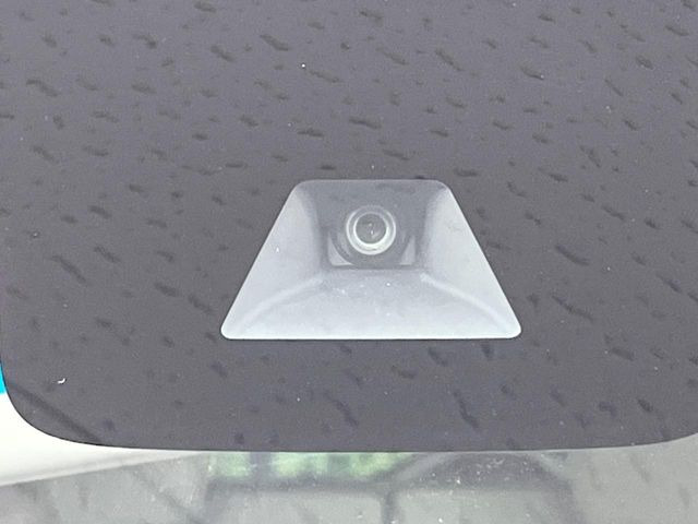 �y�G�}�[�W�F���V�[�u���[�L�z���s���ɑO���̎ԗ�����F�����A�Փ˂������Ȏ��͌x��ƃu���[�L�ŏՓˉ���Ɣ�Q�y�����A�V�X�g�B�����S�Ƀh���C�u�����y���݂��������܂��B