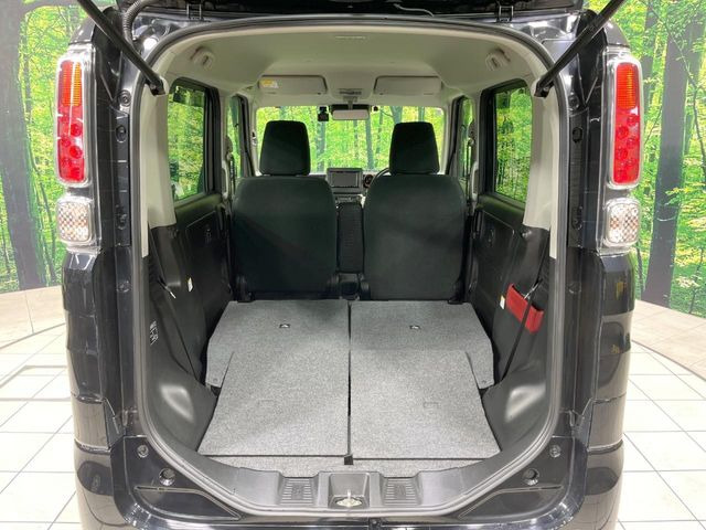 ���i�̂���������ʋ΁A���}���ɏ\���ȉ׎��X�y�[�X���m�ۂ��Ă���܂��B�Z�J���h�V�[�g��|���ƁA�傫�ȉו��̐ύڂ��\�ł���