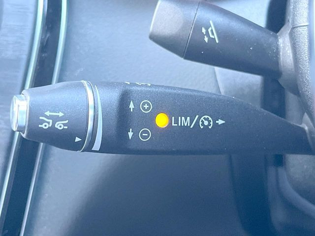 ���f�B�X�g���j�b�N�v���X:�s�s�A�x�O�A�������H�Ȃǂ̑��s���ɁA�X�e���I�}���`�p�[�p�X�J�����ƃ��[�_�[�Z���T�[�ɂ��A�O���Ԃ�F�����đ��x�ɉ������Ԋԋ������ێ����鎟����̃N���R��!