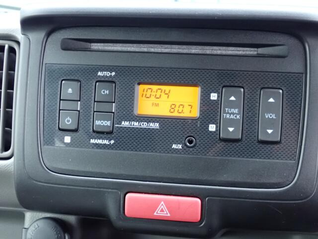 CD�I�[�f�B�I�E���W�I���t���Ă܂��B