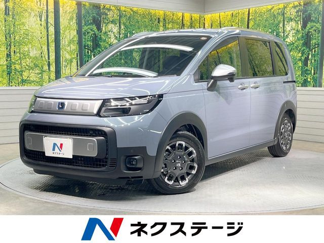 フリード1.5 e:HEV クロスター