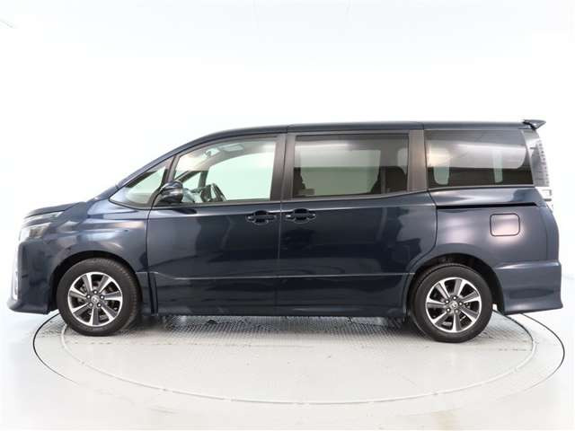 ヴォクシー2.0 ZS