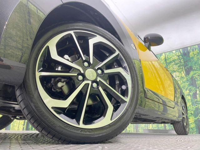 �y����16�C���`�A���~�z�C�[���z�O�ςɃ}�b�`���������A���~�z�C�[���𑕒����Ă���܂��B�e��ЊO�A���~�z�C�[����A�X�^�b�h���X�^�C�����戵�����Ă���܂��B���񂲑��k����������