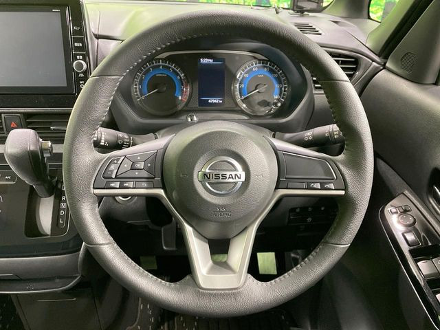 �y�����v�����X�e�A�����O�z�㎿�Ȋv���g�p���邱�ƂŁA��ɂ����������݂ƂĂ��^�]���₷���n���h���ł���