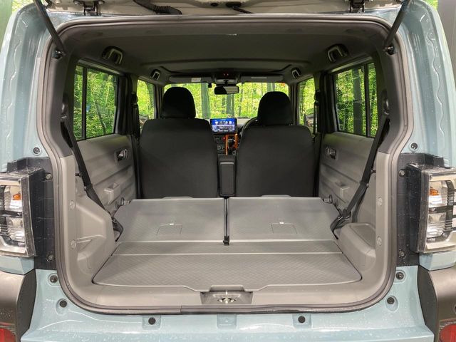 ���i�̂���������ʋ΁A���}���ɏ\���ȉ׎��X�y�[�X���m�ۂ��Ă���܂��B�Z�J���h�V�[�g��|���ƁA�傫�ȉו��̐ύڂ��\�ł���