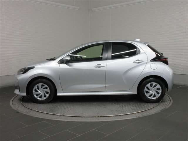 ヤリス1.5 ハイブリッド X