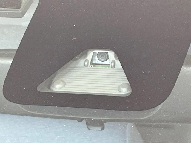 �y�g���^�Z�[�t�e�B�Z���X�z���s���ɑO���̎ԗ�����F�����A�Փ˂������Ȏ��͌x��ƃu���[�L�ŏՓˉ���Ɣ�Q�y�����A�V�X�g�B�����S�Ƀh���C�u�����y���݂��������܂��B