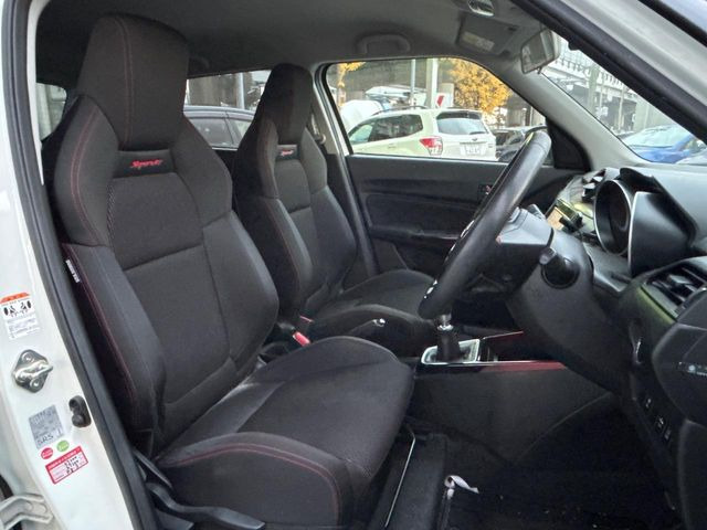 �^�]�Ȃ܂��ɂ͏\���ȃX�y�[�X������A�啿�ȕ��ł��������^�]���Ă�����������ł��B