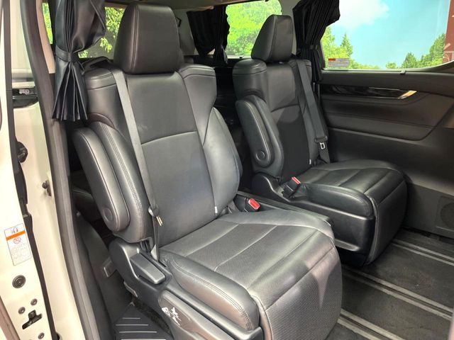 ���ڒ����̓E�H�[�N�X���[�ƂȂ��Ă���܂��B���ڂƎO��ڂ̈ړ�����~�肪�Ƃ��Ă��y�ɂȂ�̂ŁA���~��̍ۂ��X�g���X�������邱�Ƃ͂���܂����