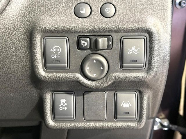 �y�A�C�h�����O�X�g�b�v�z�ԐM����a�؂Œ�Ԃ����ۂɃG���W�����~���A���ʂȔR���̏����}���܂��B�R��������ی�ɂȂ���@�\��G���W���̓u���[�L�𗣂��΍Ďn�����܂��B