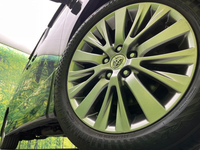 �y����18�C���`�A���~�z�C�[���z�O�ςɃ}�b�`���������A���~�z�C�[���𑕒����Ă���܂��B�e��ЊO�A���~�z�C�[����A�X�^�b�h���X�^�C�����戵�����Ă���܂��B���񂲑��k����������