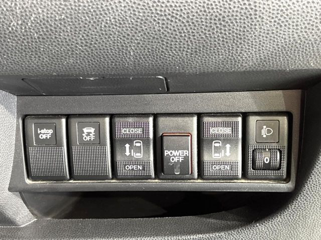 �y�����p���[�X���C�h�h�A�z�X�}�[�g�L�[��^�]�Ȃ̃X�C�b�`�Ō�ȗ����X���C�h�h�A�̊J���\���d��������͂����ăh�A���J����K�v�������A�����Ȃ��q�l�ł��ȒP�ɊJ���߂ł����K�ł���