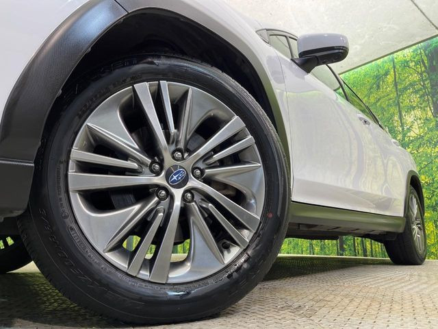 �y����18�C���`�A���~�z�C�[���z�O�ςɃ}�b�`���������A���~�z�C�[���𑕒����Ă���܂��B�e��ЊO�A���~�z�C�[����A�X�^�b�h���X�^�C�����戵�����Ă���܂��B���񂲑��k����������