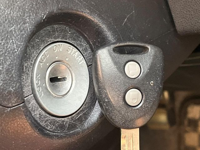 �y�L�[���X�z�������ꂽ�ꏊ����ł��{�^����Ńh�A�̊J���E�{�����ł���̂łƂ��Ă��֗�!�h�A�̌�������ɏ������邱�Ƃ�����܂����