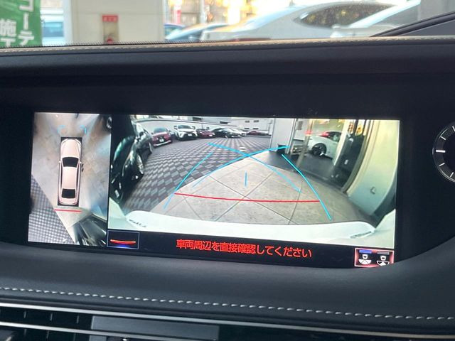 �y�p�m���~�b�N�r���[���j�^�[�z��p�̃J�����ɂ��A�ォ�猩���낵���悤�Ȏ��_��360�x�N���}�̎��͂��m�F���邱�Ƃ��ł��܂������p�������m�F���₷���A�����ꏊ�ł̐؂�Ԃ��⒓�Ԃ��X���[�Y�ɍs���܂��B