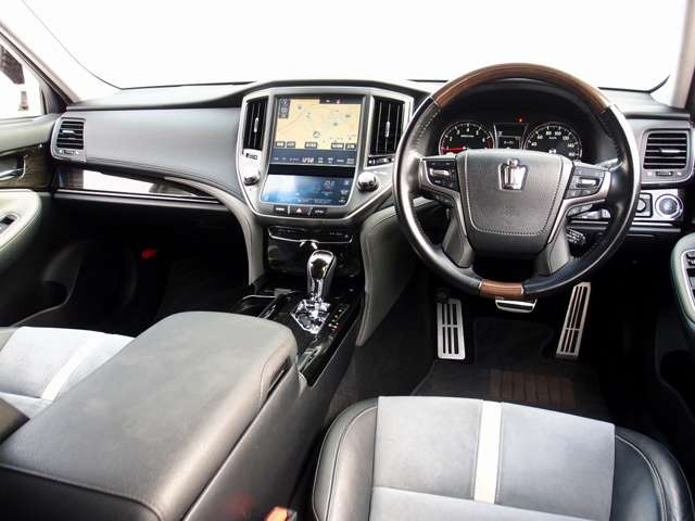 �������Y��Ƀ��[���N���[�j���O�ς݂ƂȂ�A���΂��̏L����F���܂̏L����������܂���B�V�ԃI�v�V�����̍��n�[�t���U�[�V�[�g���ڗ��悤�Ȑ؂��C��g�p��������܂���B�����S���Ă������������܂�