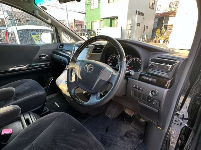 �i�r�������A�[���������y�E�f���������y���݂��������B